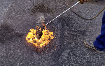 Dolfor flat roofing repairs