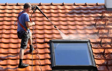 roof cleaning Dolfor, Powys